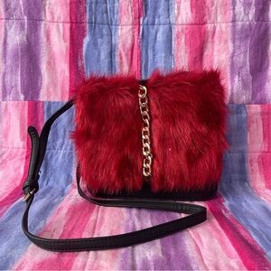 IZABELLA RUE red faux fur flap cross body purse bag new without tags